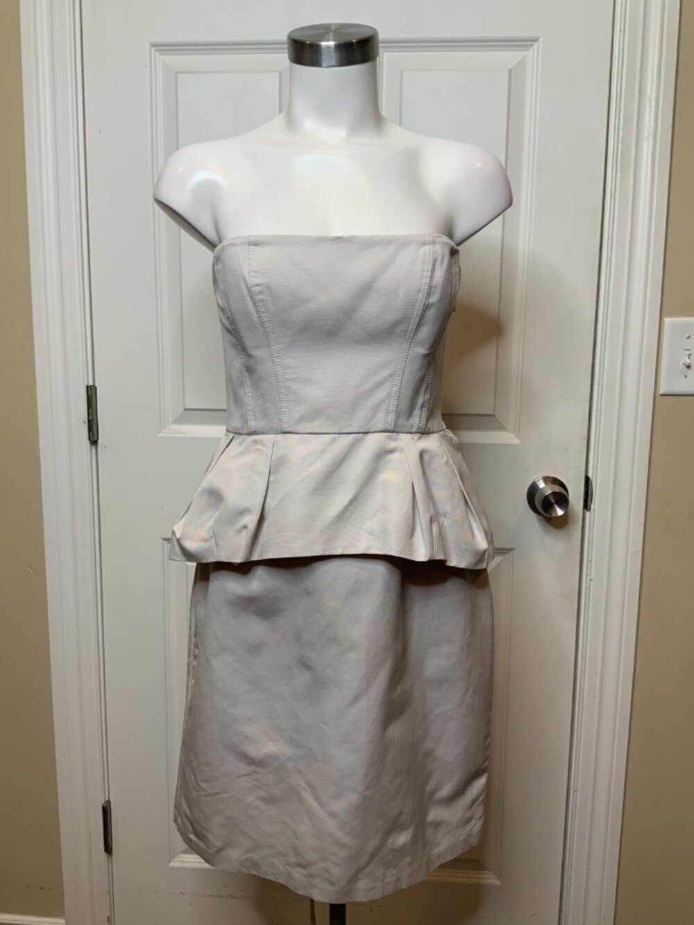 BCBG Max Azria Avanti Light Ash Gray Strapless Peplum Dress, Size 8, NWT!